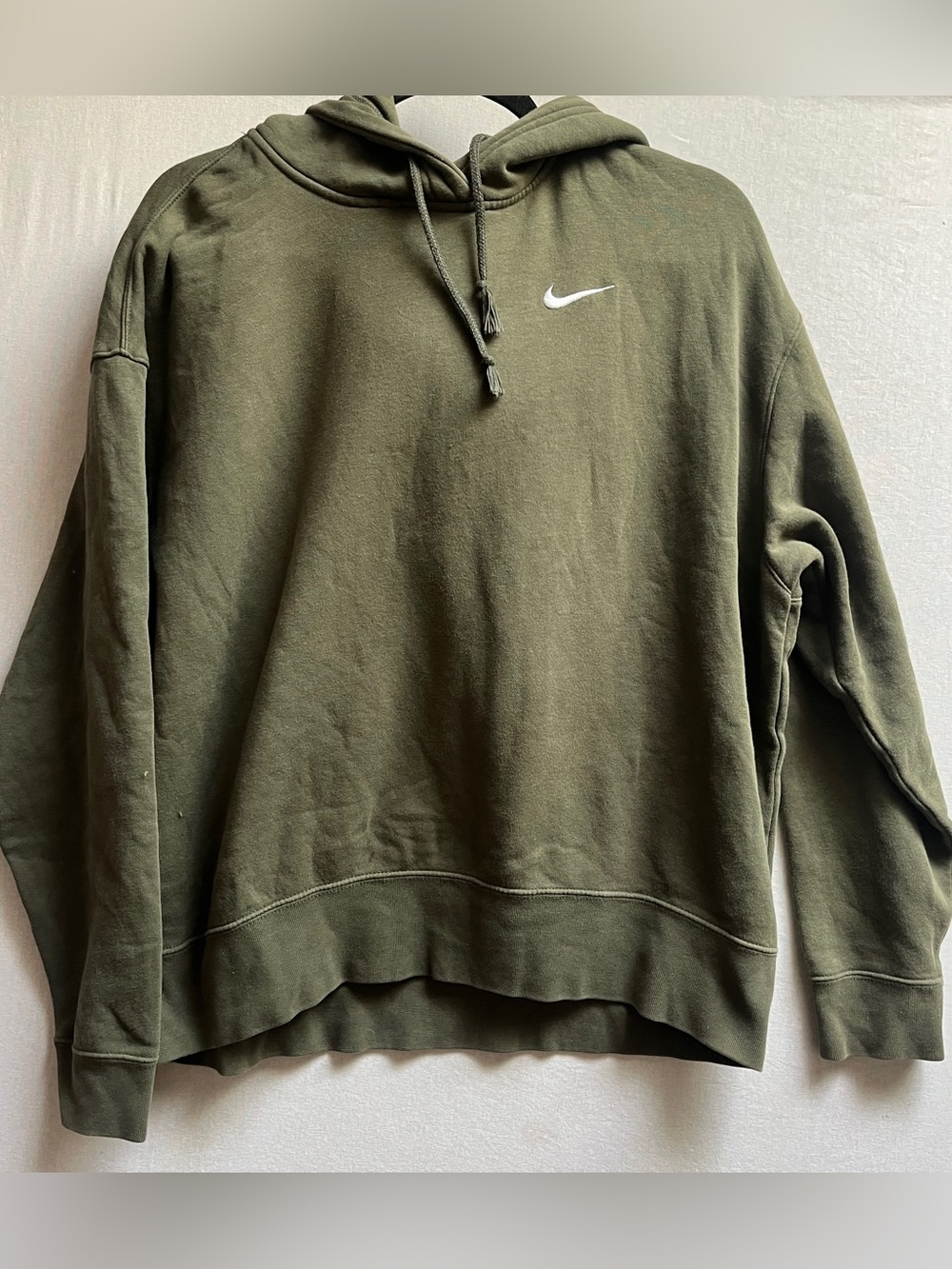 Nike Olive Green Pullover Hoodie Sweatshirt Embroidered White Swoosh Men's M